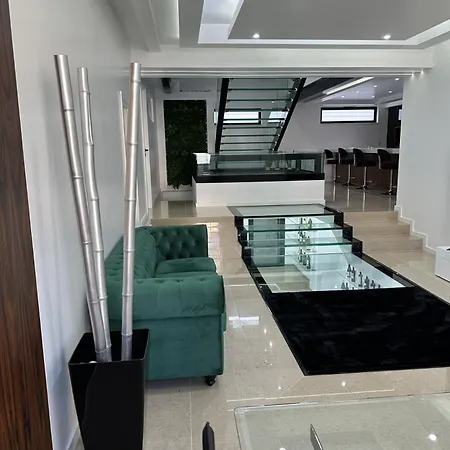 Hotel apartamentowy Loft Prestige *