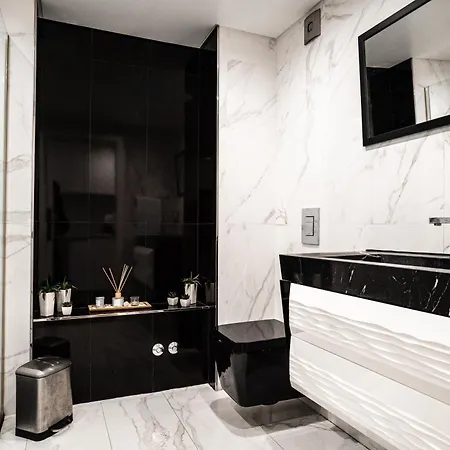 Loft Prestige - Centro 3* לייריה