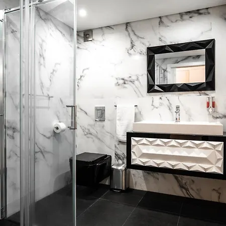 מלון דירות Loft Prestige - Centro 3*