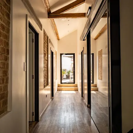 מלון דירות Loft Prestige - Centro 3*