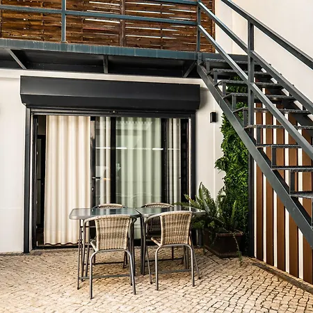 Loft Prestige 3* ليريا