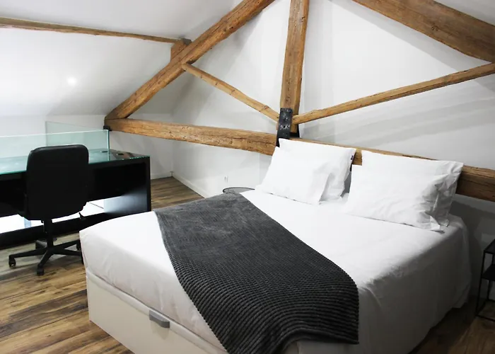 Loft Prestige ليريا