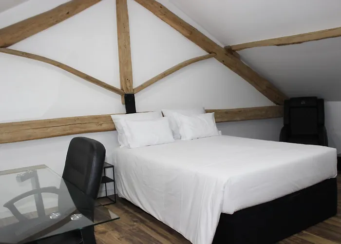 Loft Prestige ليريا