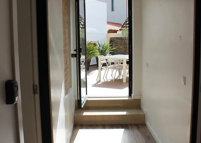 Loft Prestige 3* ليريا