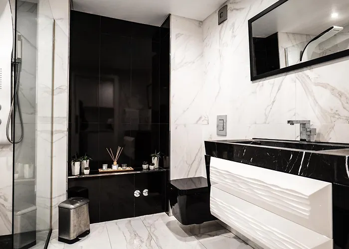 Loft Prestige 3* ليريا