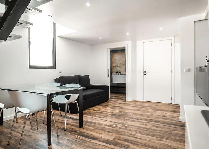 Loft Prestige ليريا